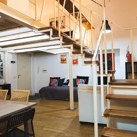 Old Town Nest In *