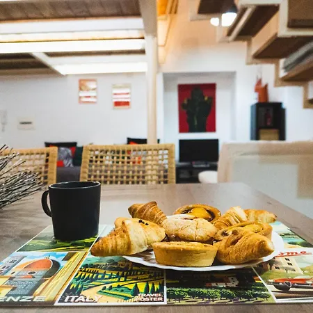 Old Town Nest In Apartment *
