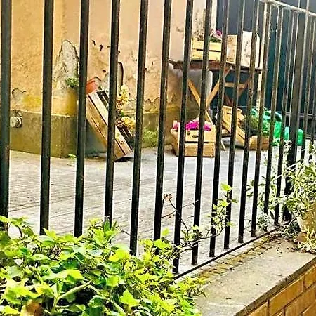 شقة Old Town Nest In شيفيتافيكْيا